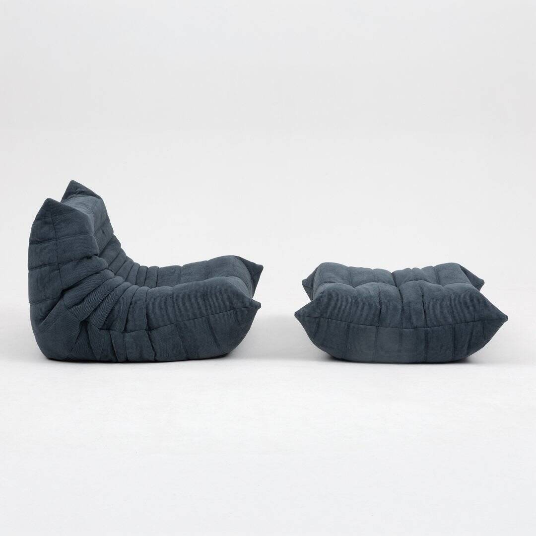 Fauteuil Togo et pouf en velours côtelé gris par Michel Ducaroy pour Ligne Roset, 1973