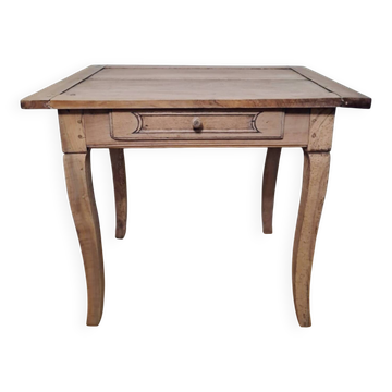 Table rustique en chêne