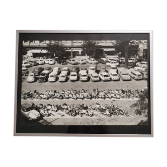 Photographie argentique encadrée : voitures des années 1950