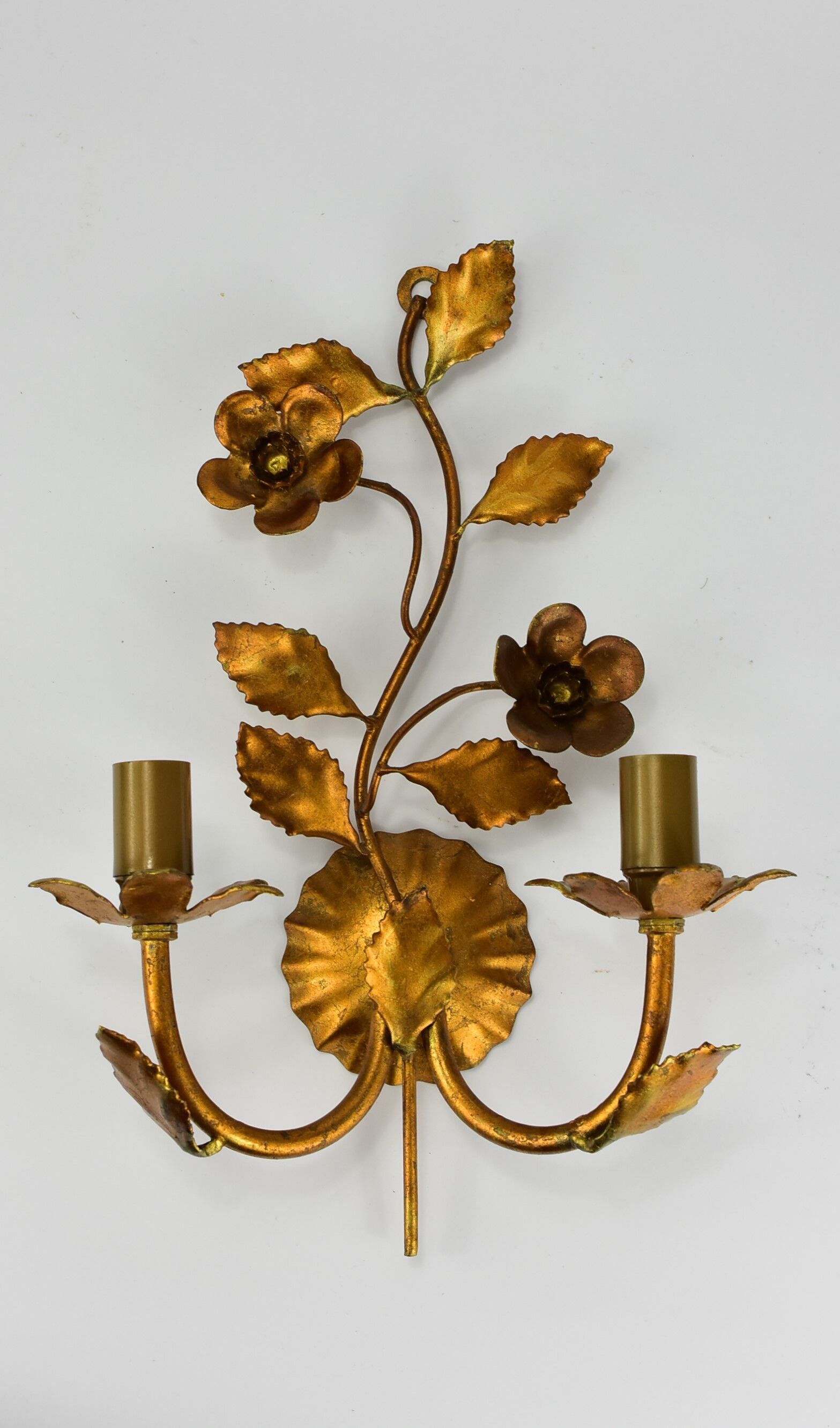 Wall lamp, golden flowers