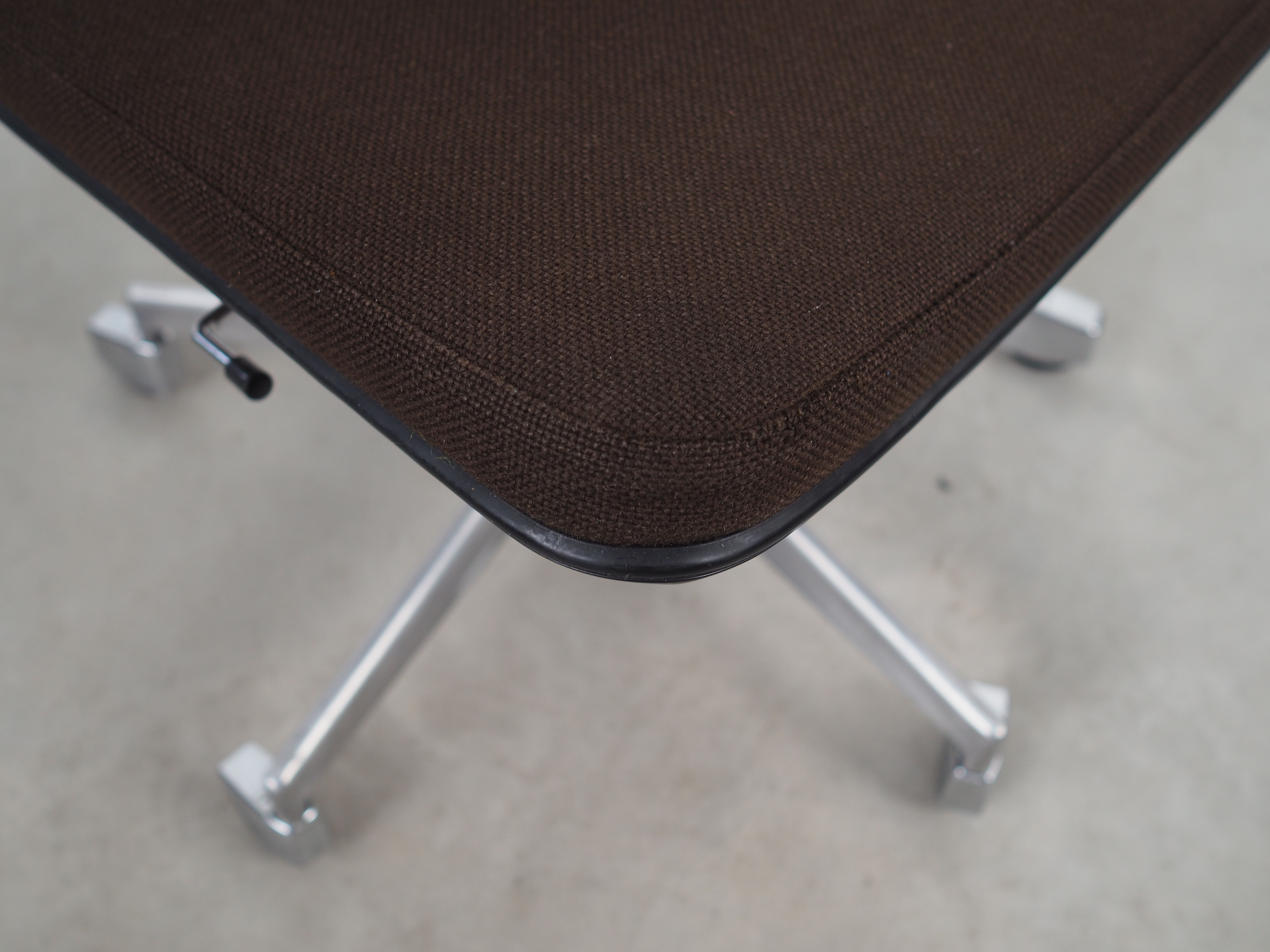 Swivel armchair, Danish design, 1970s, manufacture: Labofa Møbler