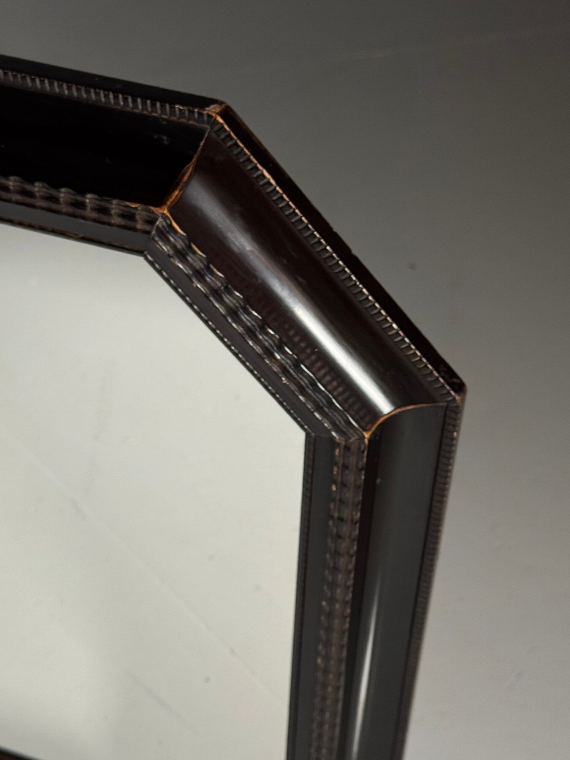 Ripple frame mirror octagonal
