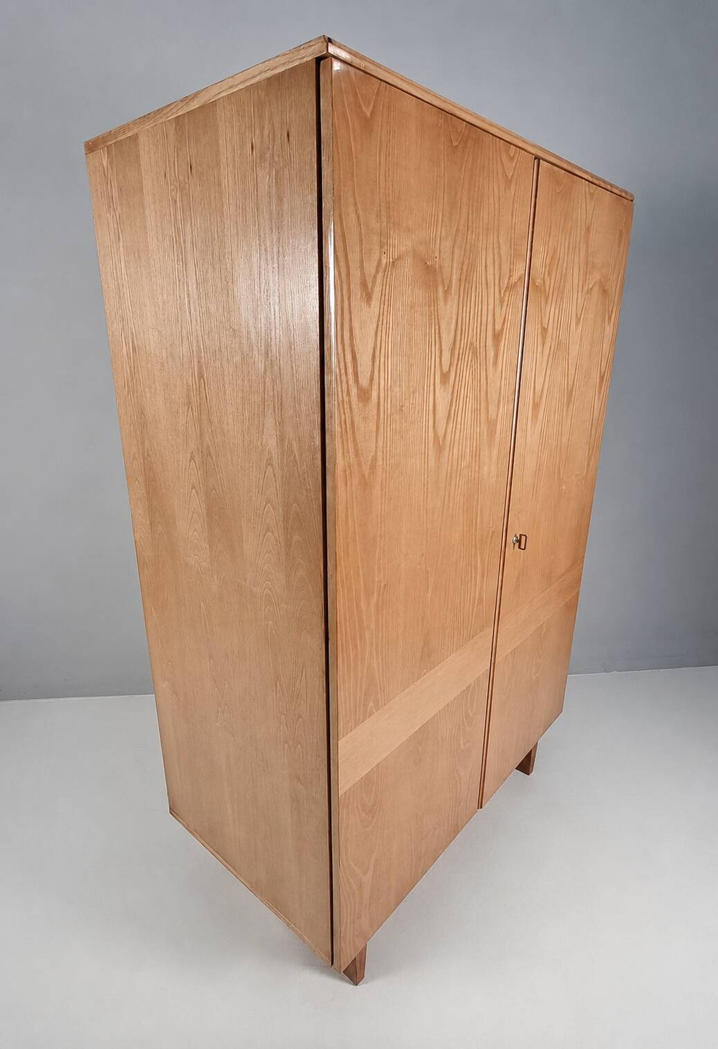 Vintage Wardrobe by Francisek Mezulanik, 1960s