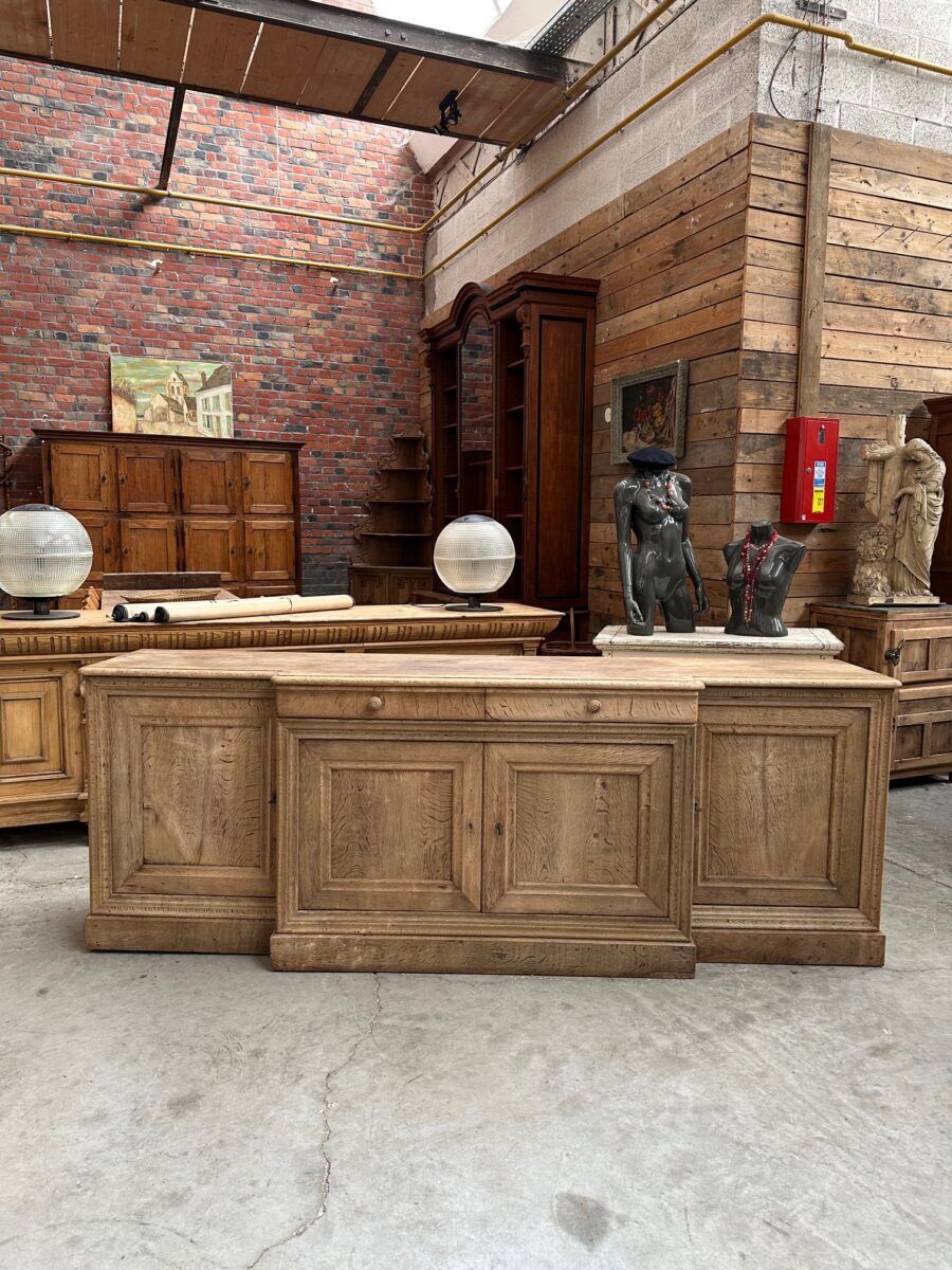 Solid oak enfilade from the 19th century.