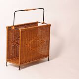 Magazine holder