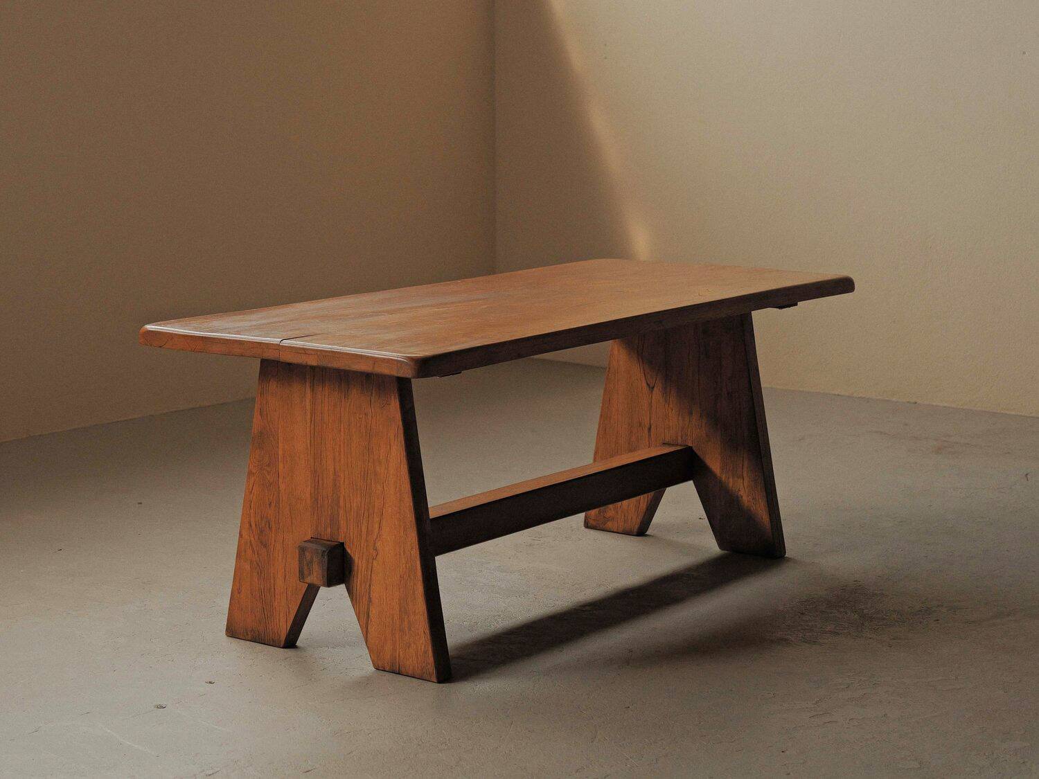 Brutalist dining table in solid oak, France, circa 1980.