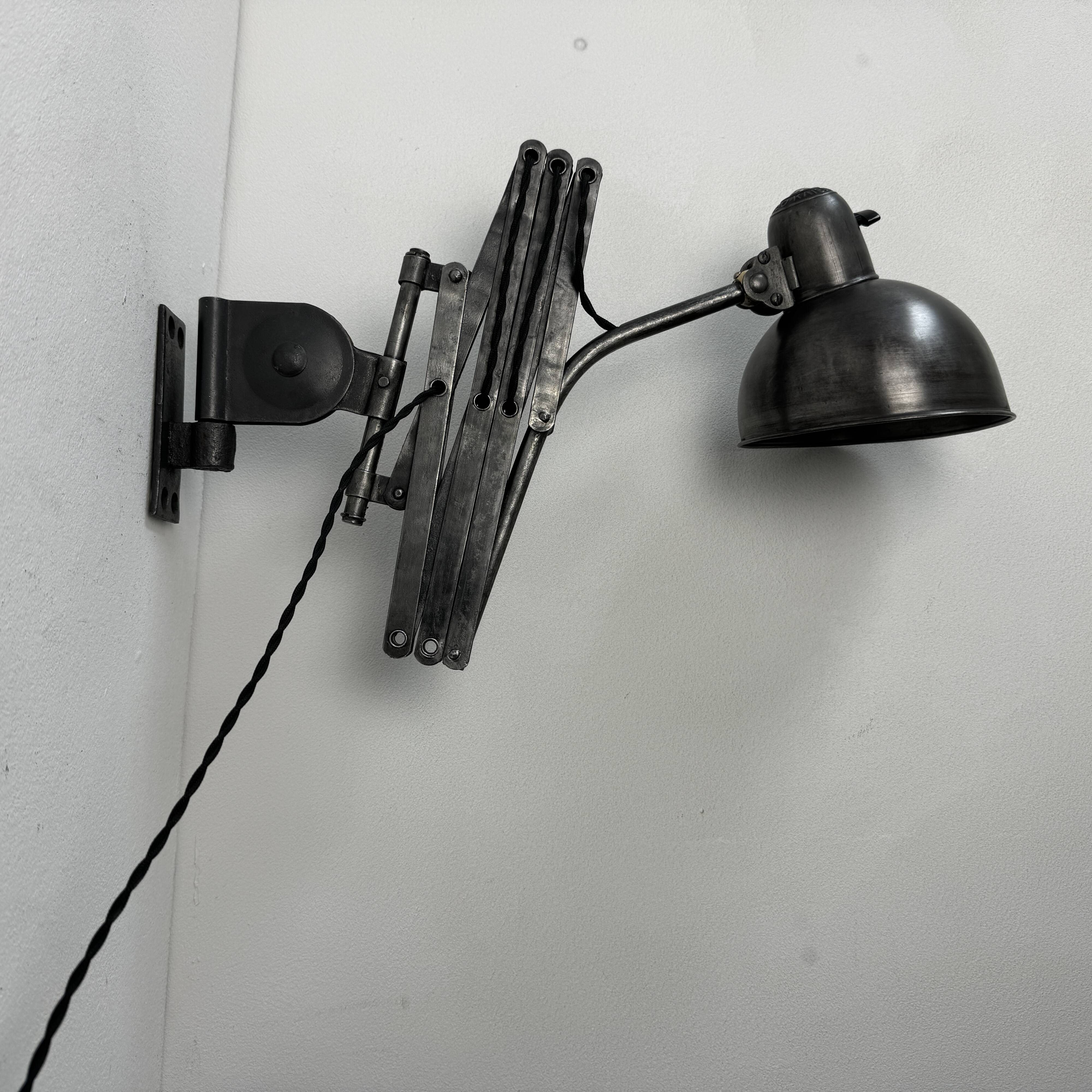 Ancienne lampe applique accordeon « Kaiser idell » Bauhaus