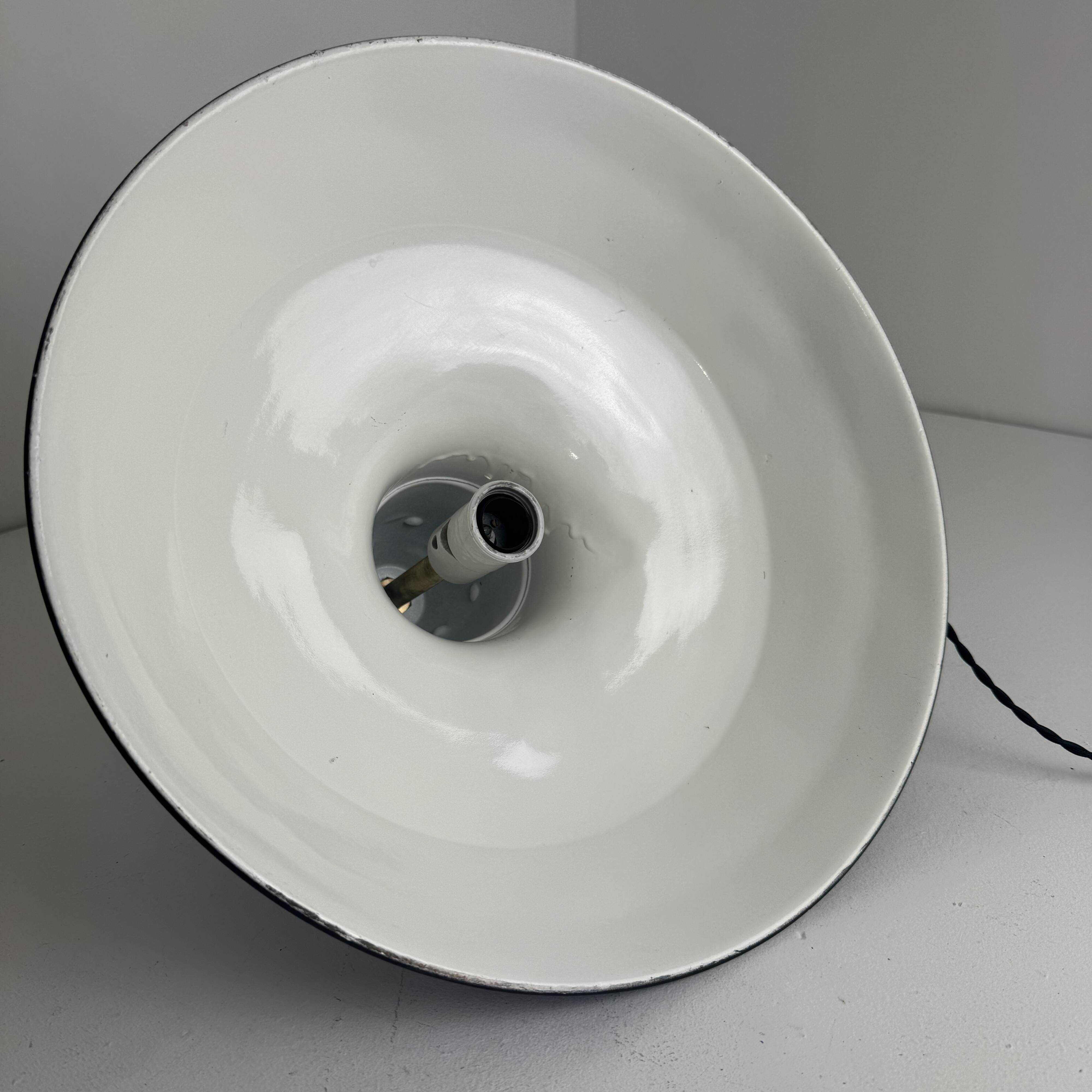 Ancienne suspension d’atelier industriel emaillee 40 cm