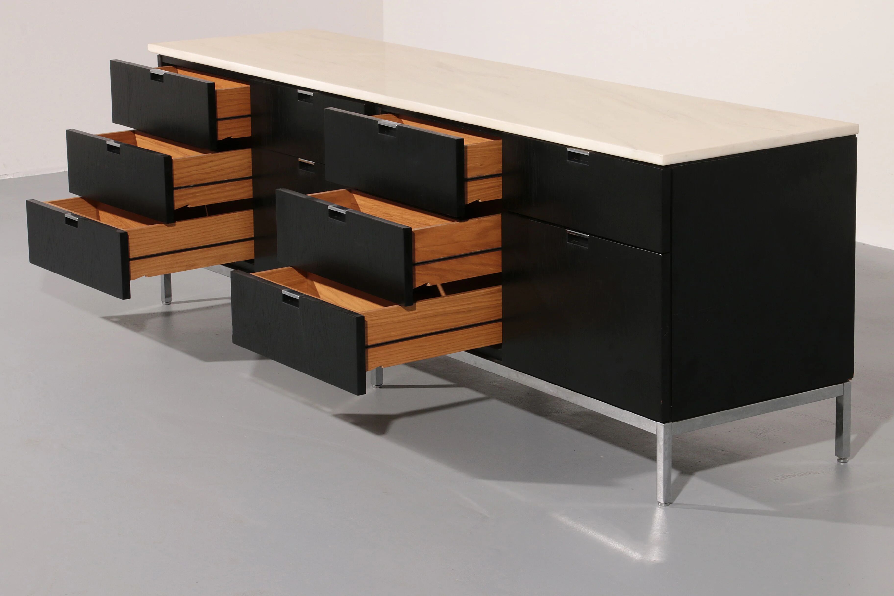 Executive sideboard by Florence Knoll for Knoll International, 1970s