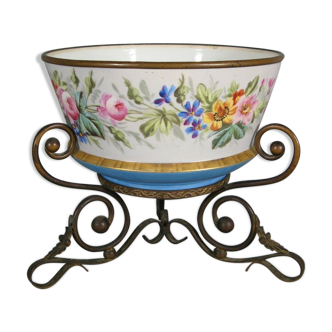 Ancient painted porcelain fruit cup