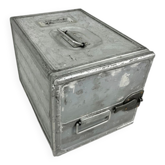 Airplane storage box / container, Air France