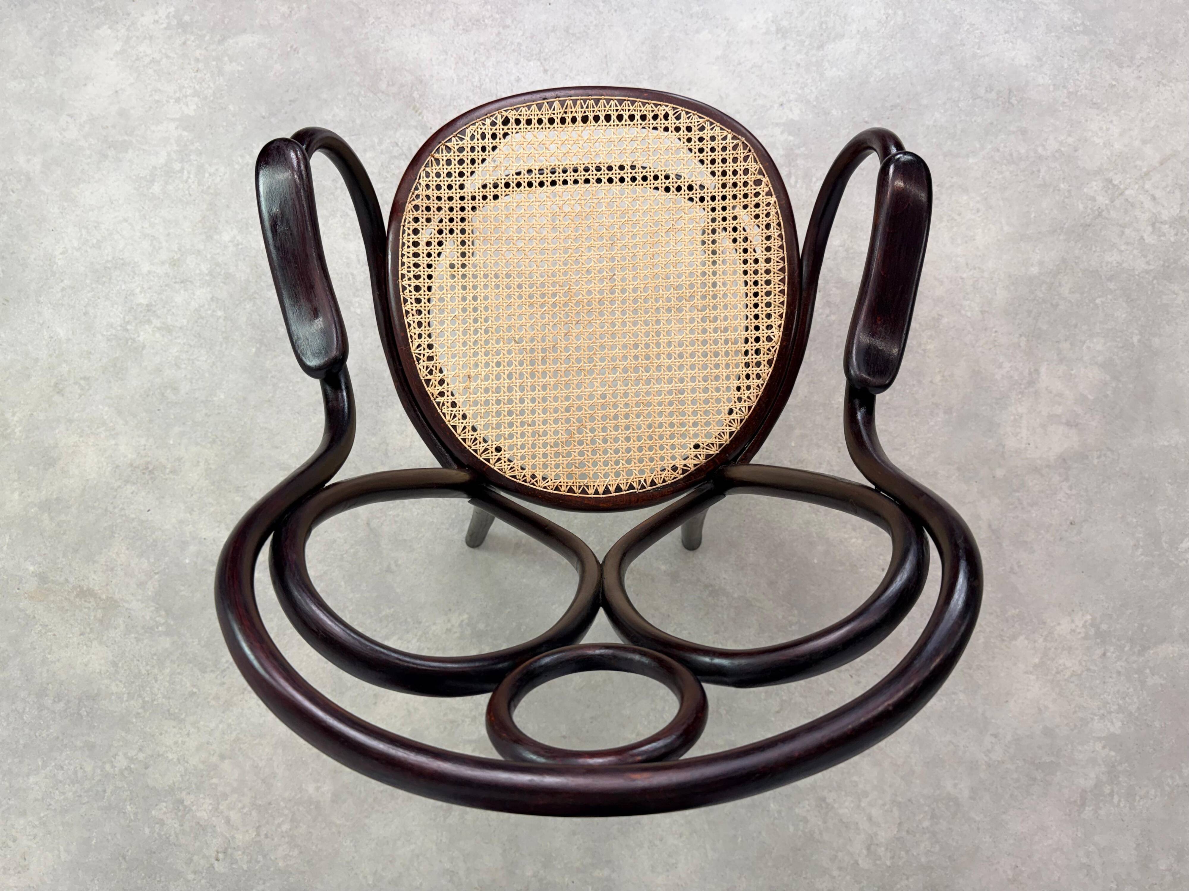 "Angel Back" armchair in bent wood no. 19 by Thonet