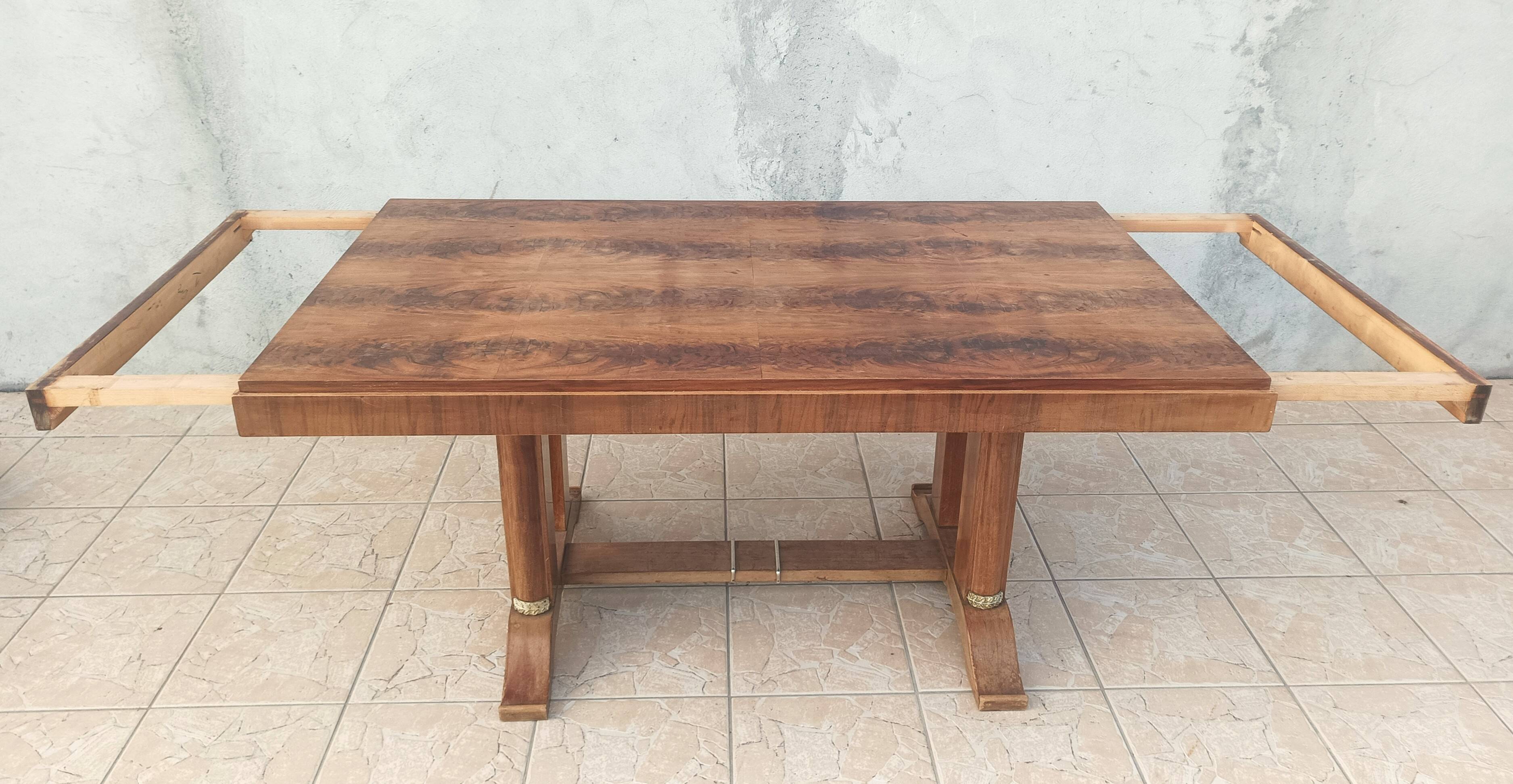 Art Deco table in burr walnut