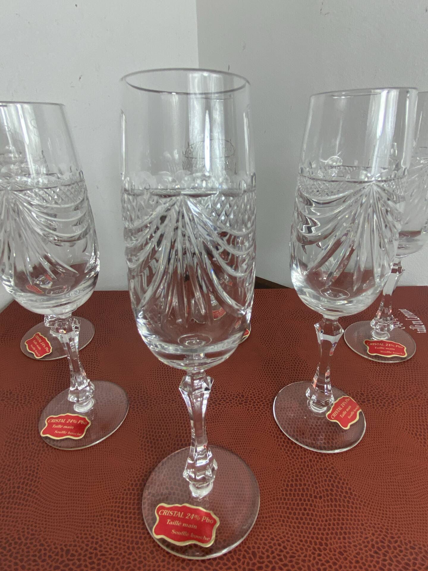 Champagne flutes, cut crystal from Lorraine, with original box.