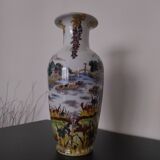Victoria porcelain vase
