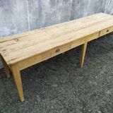 Farm table