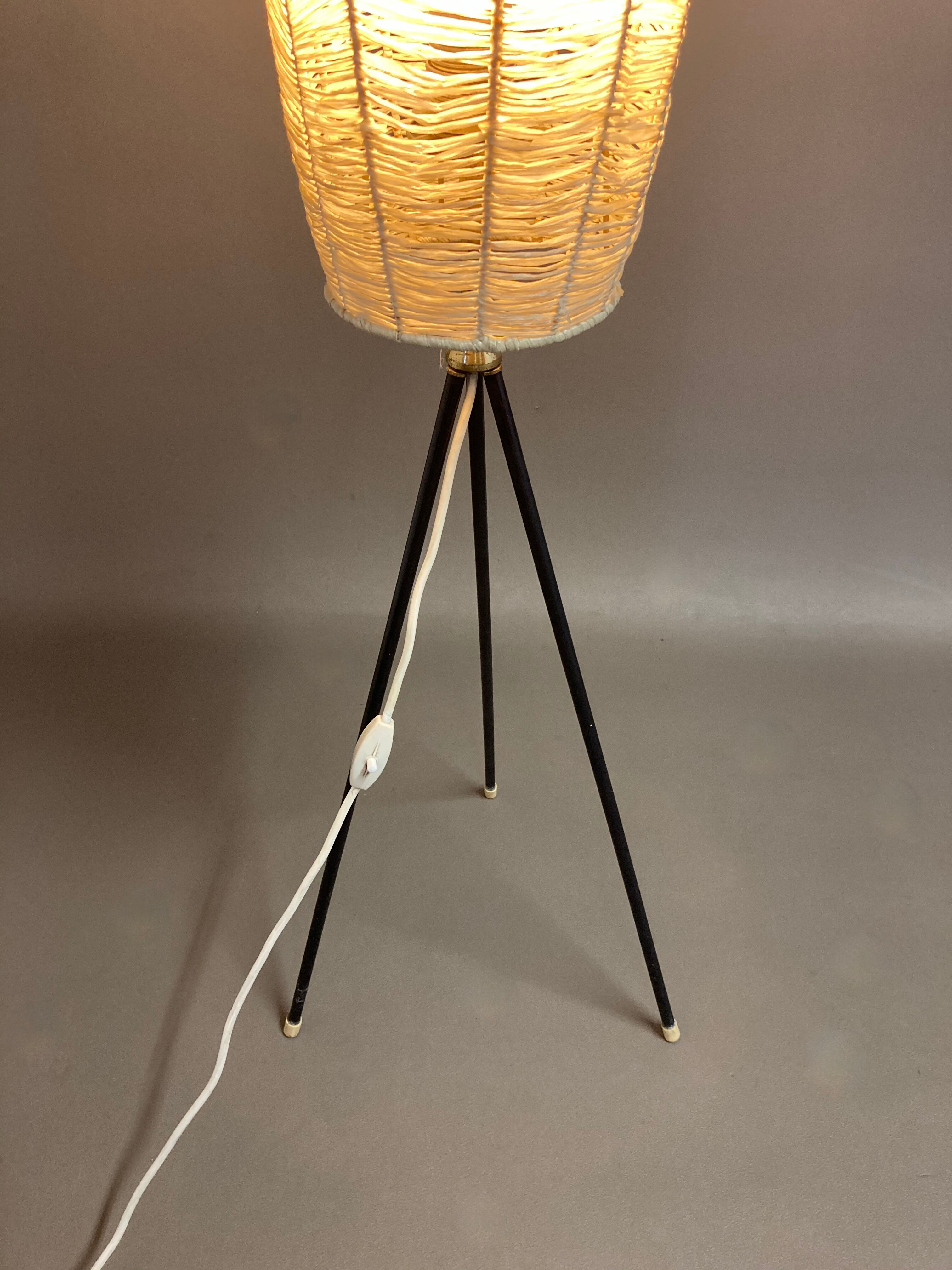 Elegant tripod lamp design 1950