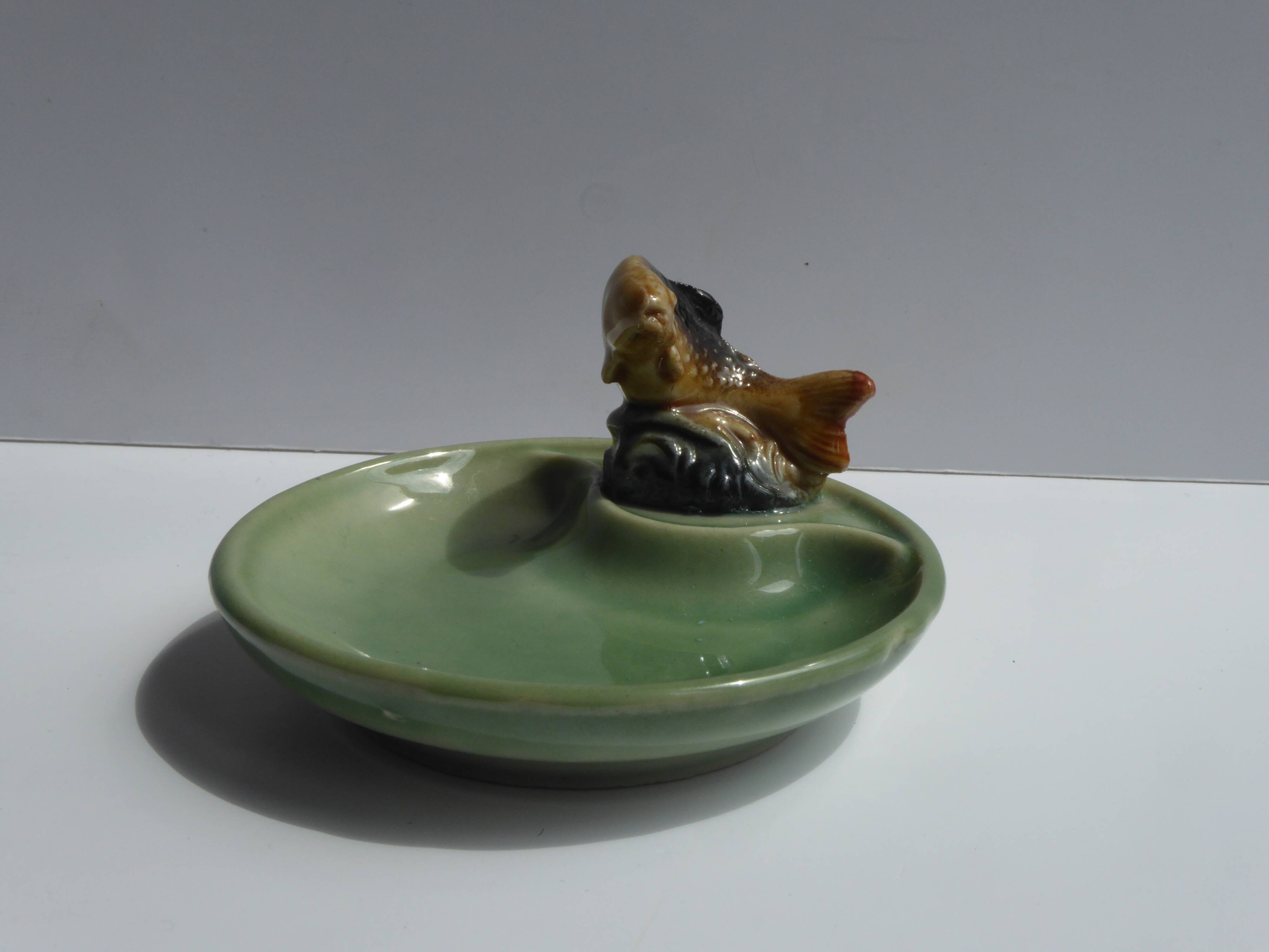 Cup with fish decoration in Irish porcelain