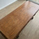 Table basse Renaissance espagnole en bois sculpté