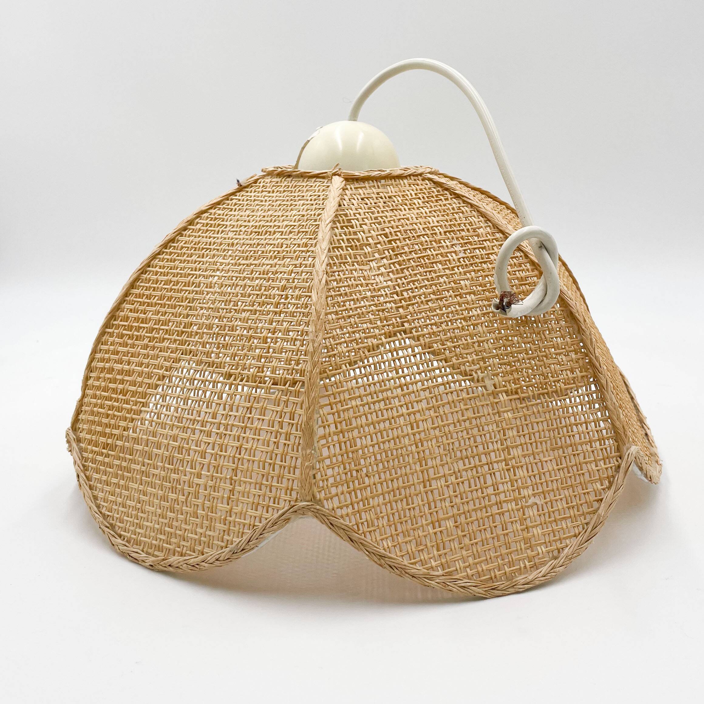 Vintage wicker flower pendant light