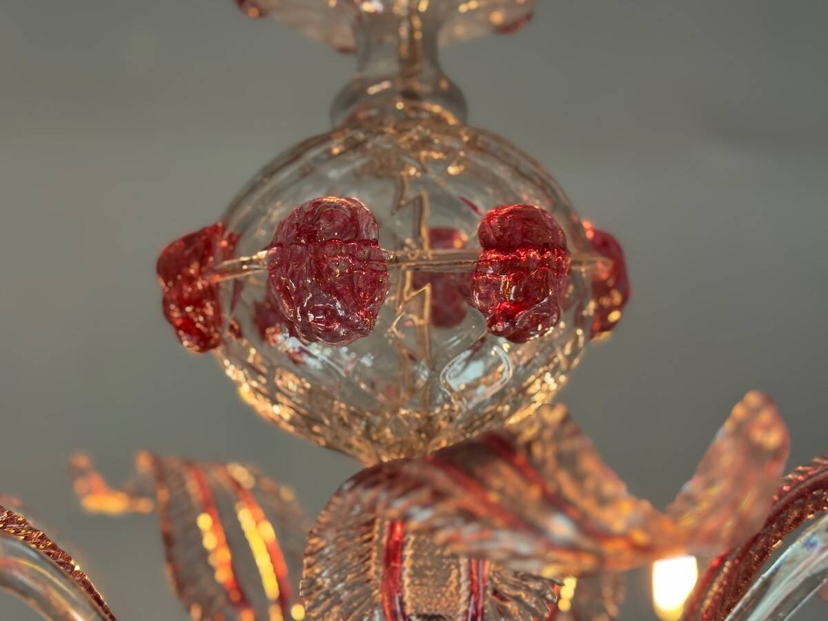 Venetian chandelier in colorless and red Murano glass, 5 light arms