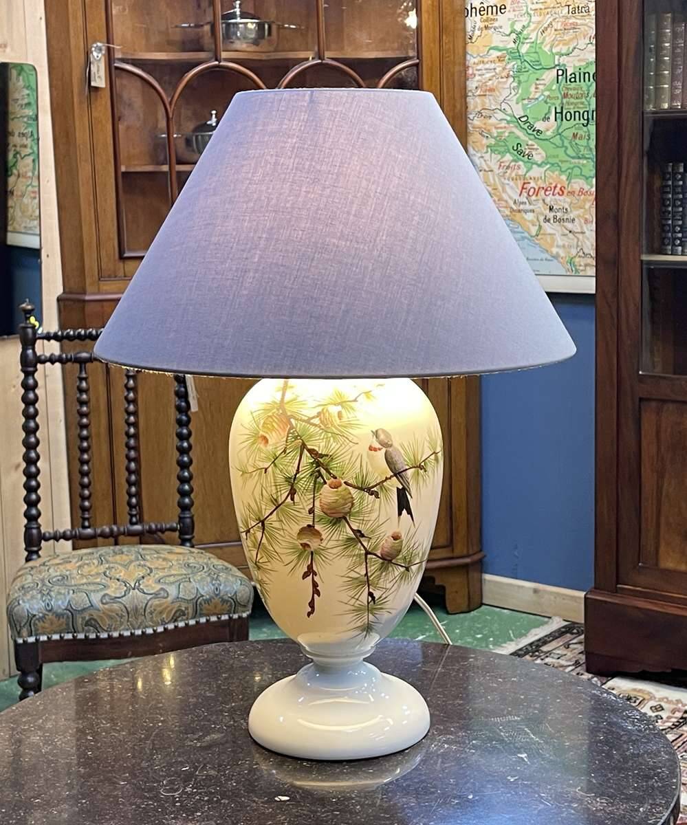 Napoleon III lamp in white opaline glass with bird decoration from the late 19th century