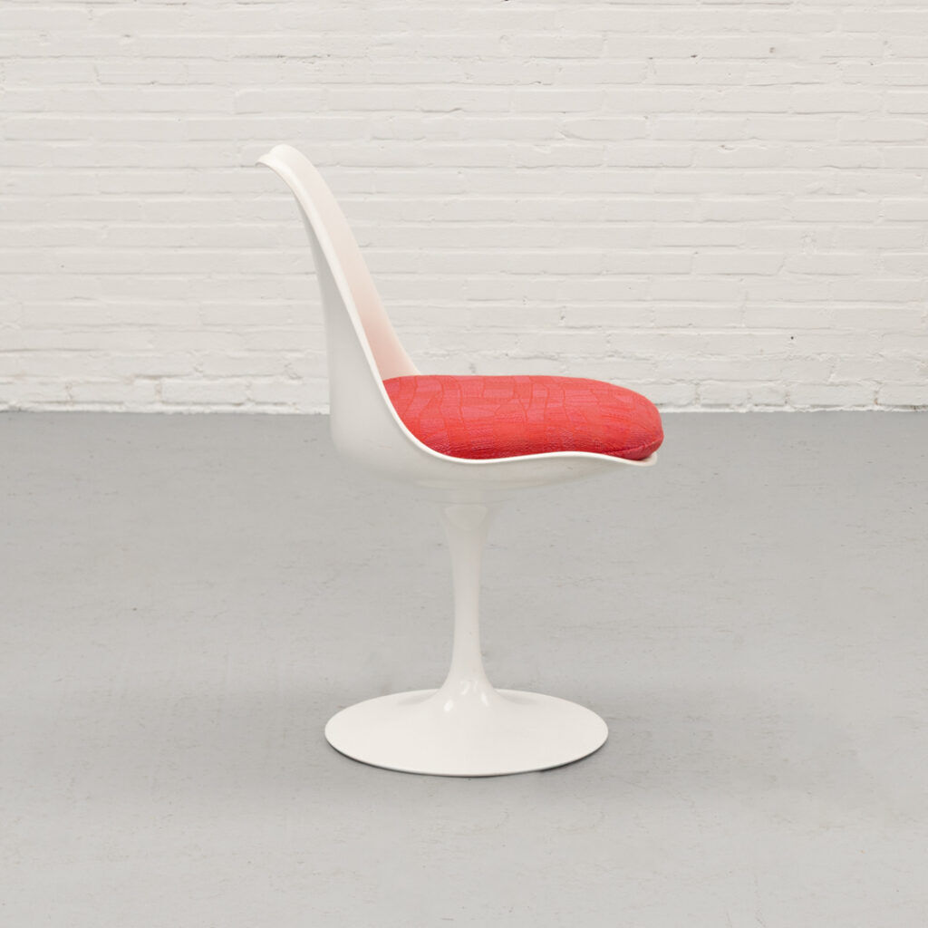 Set of 6 Eero Saarinen Knoll Tulip Chairs, 1979