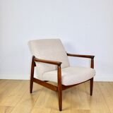 Fauteuil GFM-64, design d'Edmund Homa des années 70, bouclé beige - 2 pièces disponibles