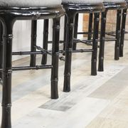 Lot of 4 Italian design chairs 70s - 80s in black laqué wood