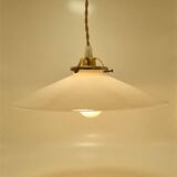 Opaline suspension
