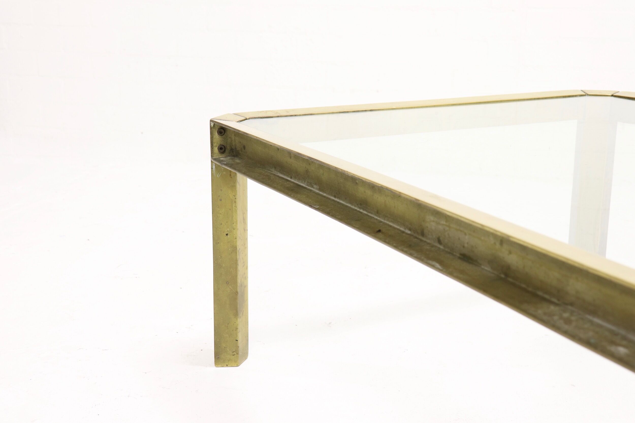 T09 coffee table by Peter Ghyczy 1970