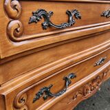 Beautiful vintage wooden chest of drawers with 2 drawers.