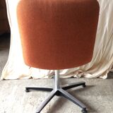 Paire de fauteuils pivotants 1970