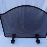 Black wire mesh iron screen