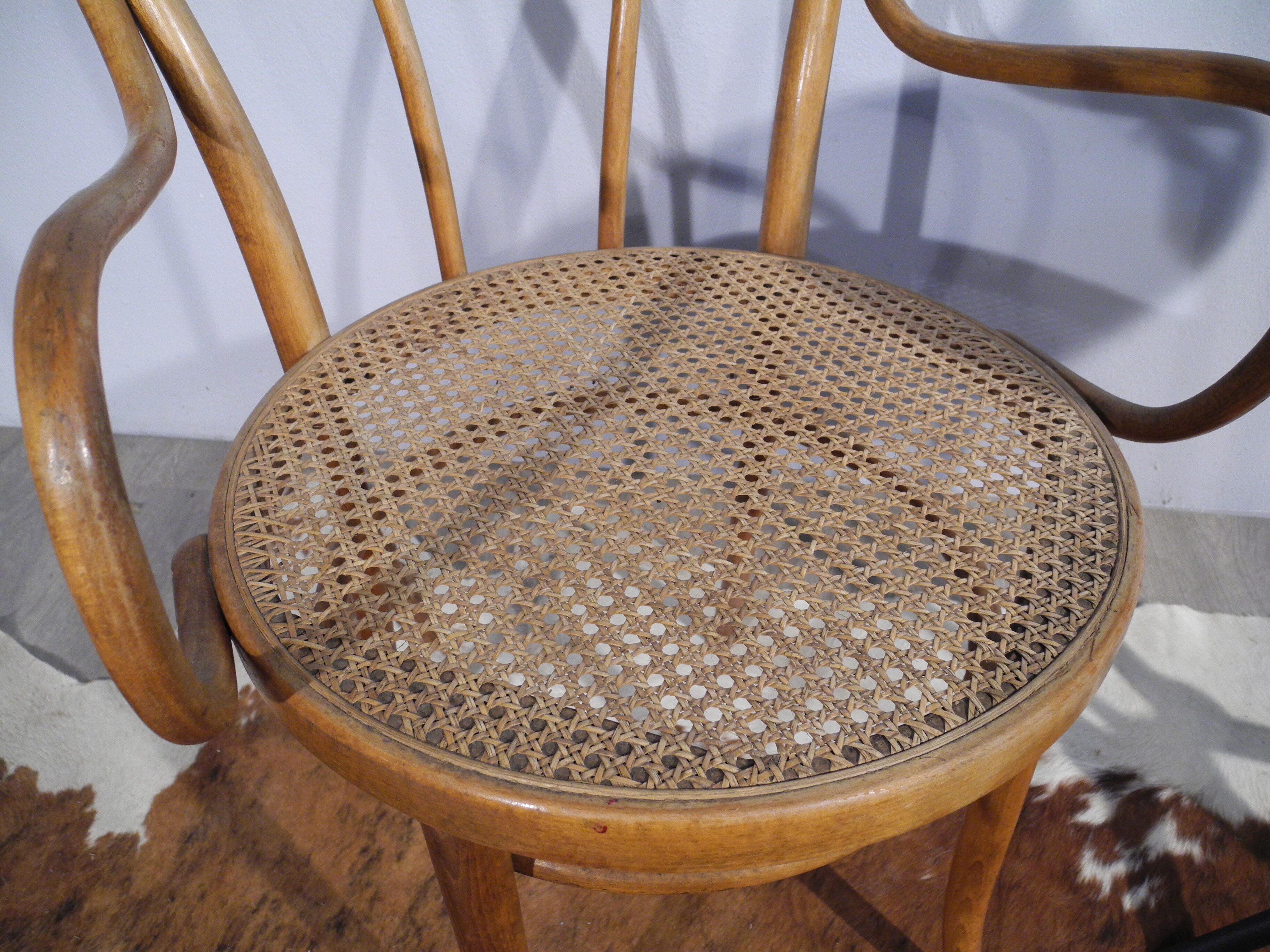 Armchair n°1018 Thonet wood years 1930