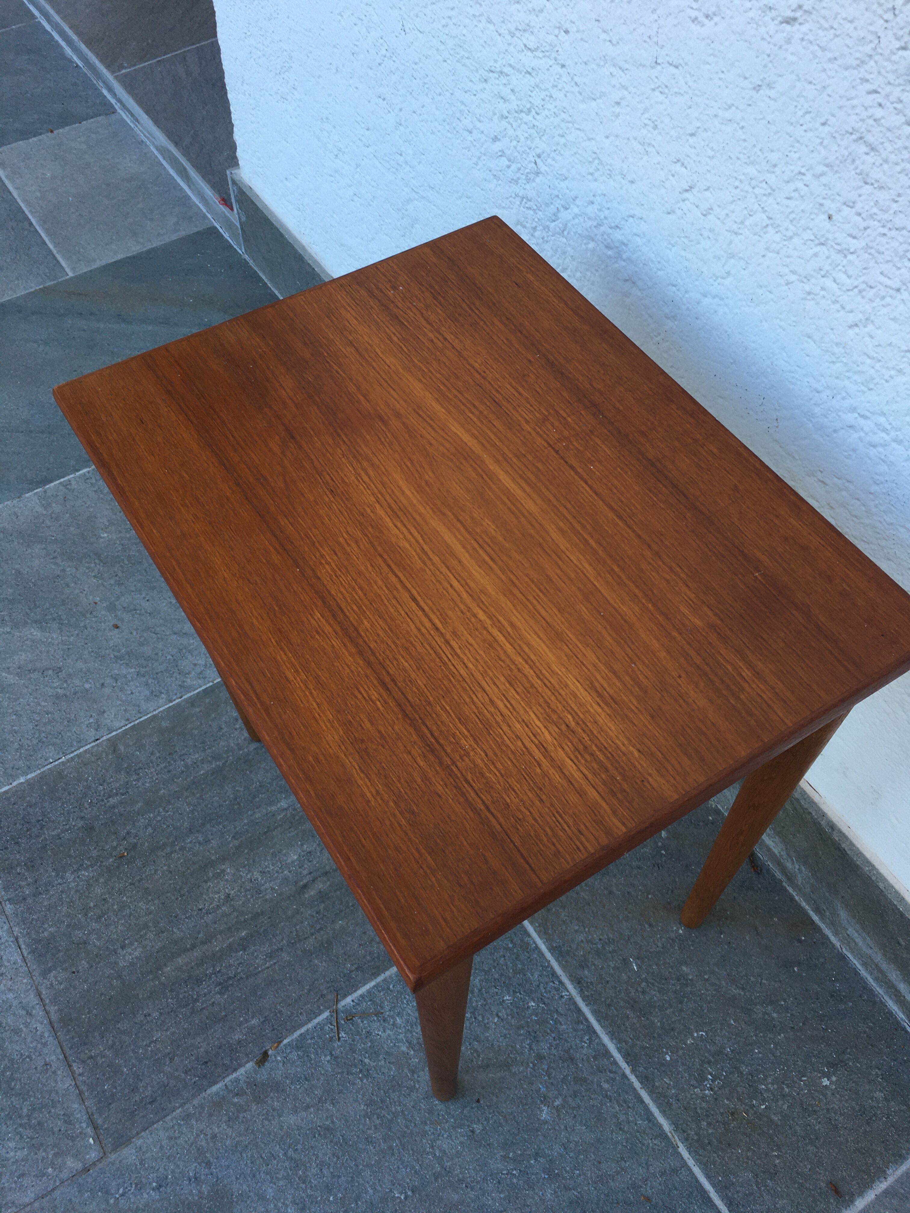 Table d'appoint vintage scandinave