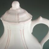 White teapot Henriot Quimper