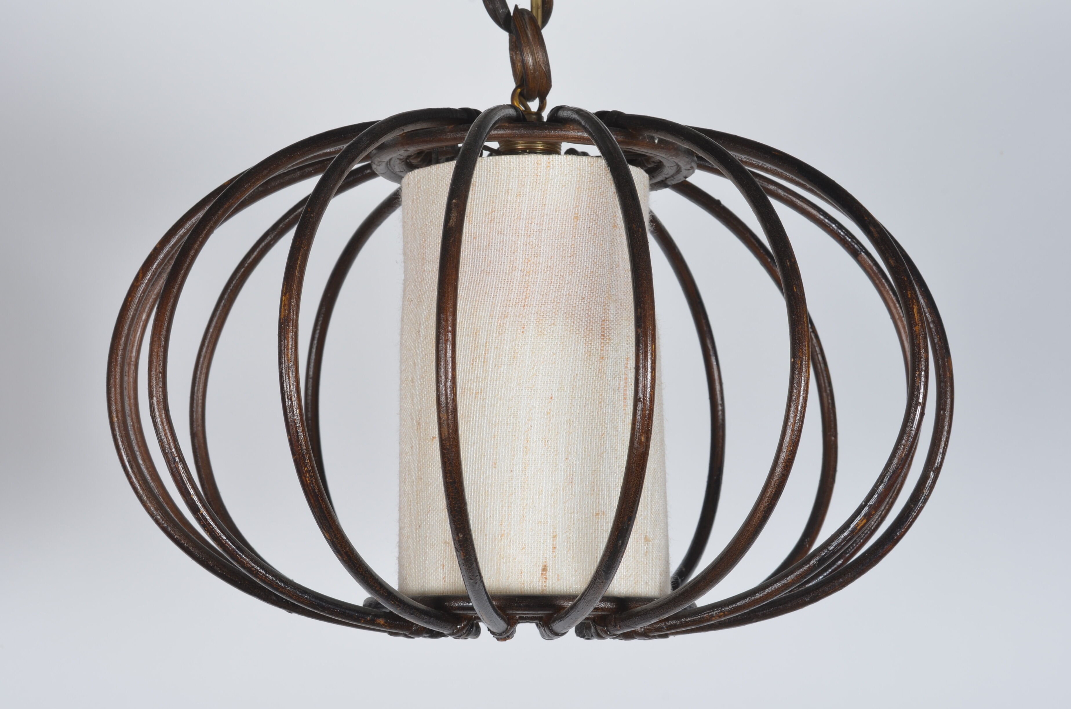 Suspension en rotin noire