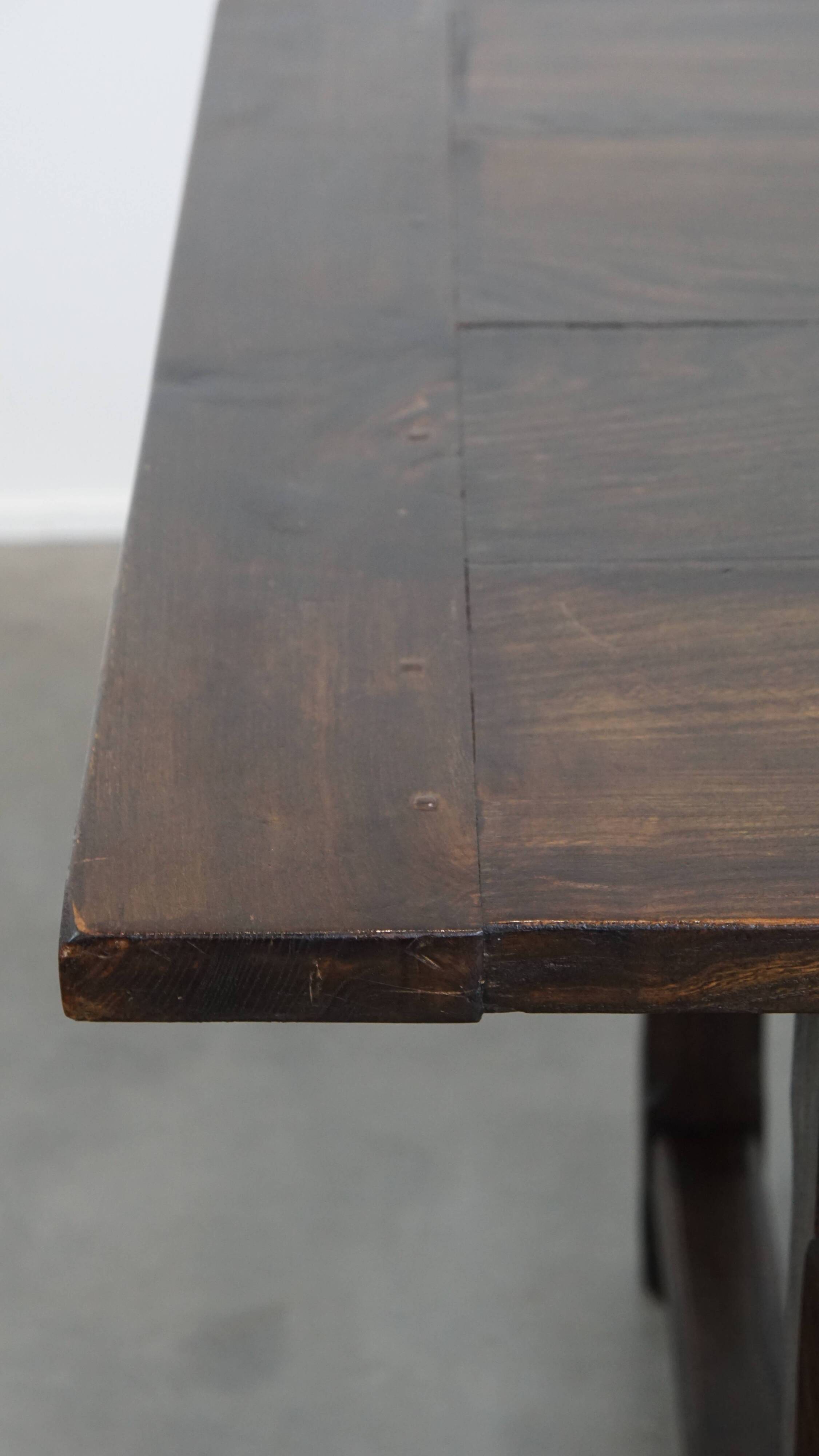 Long Antique English Elm Dining Table from the Early 19th Century