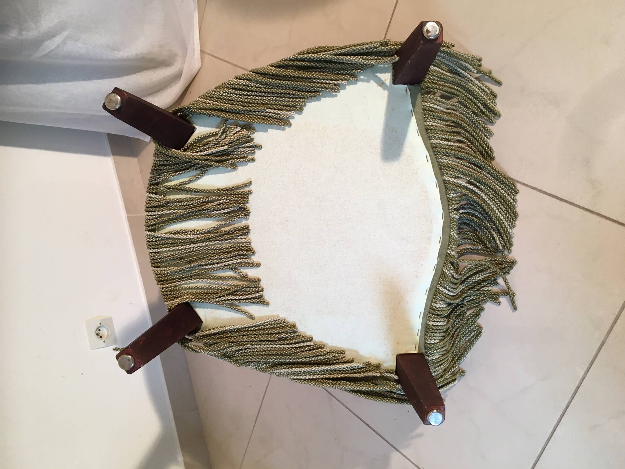 Toad armchair