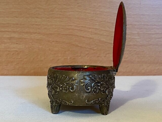 Silver metal jewellery box