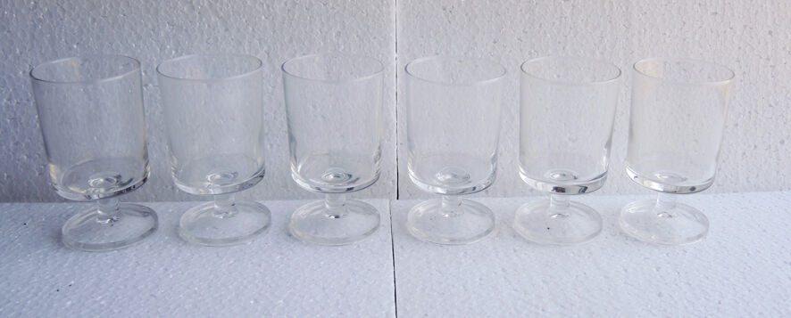 6 old wine glasses by Luminarc
