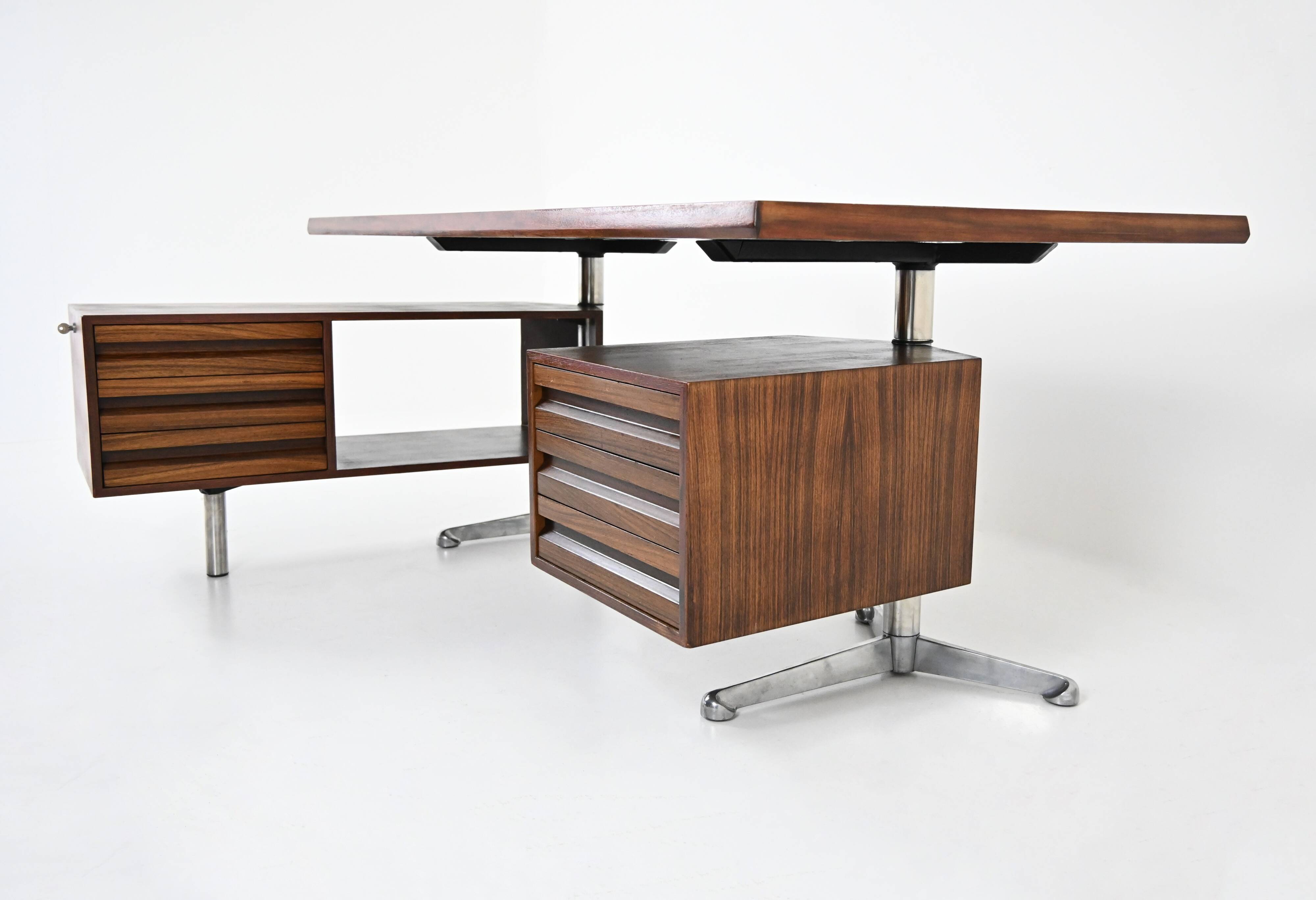 Desk by Osvaldo Borsani for Tecno, 1960s