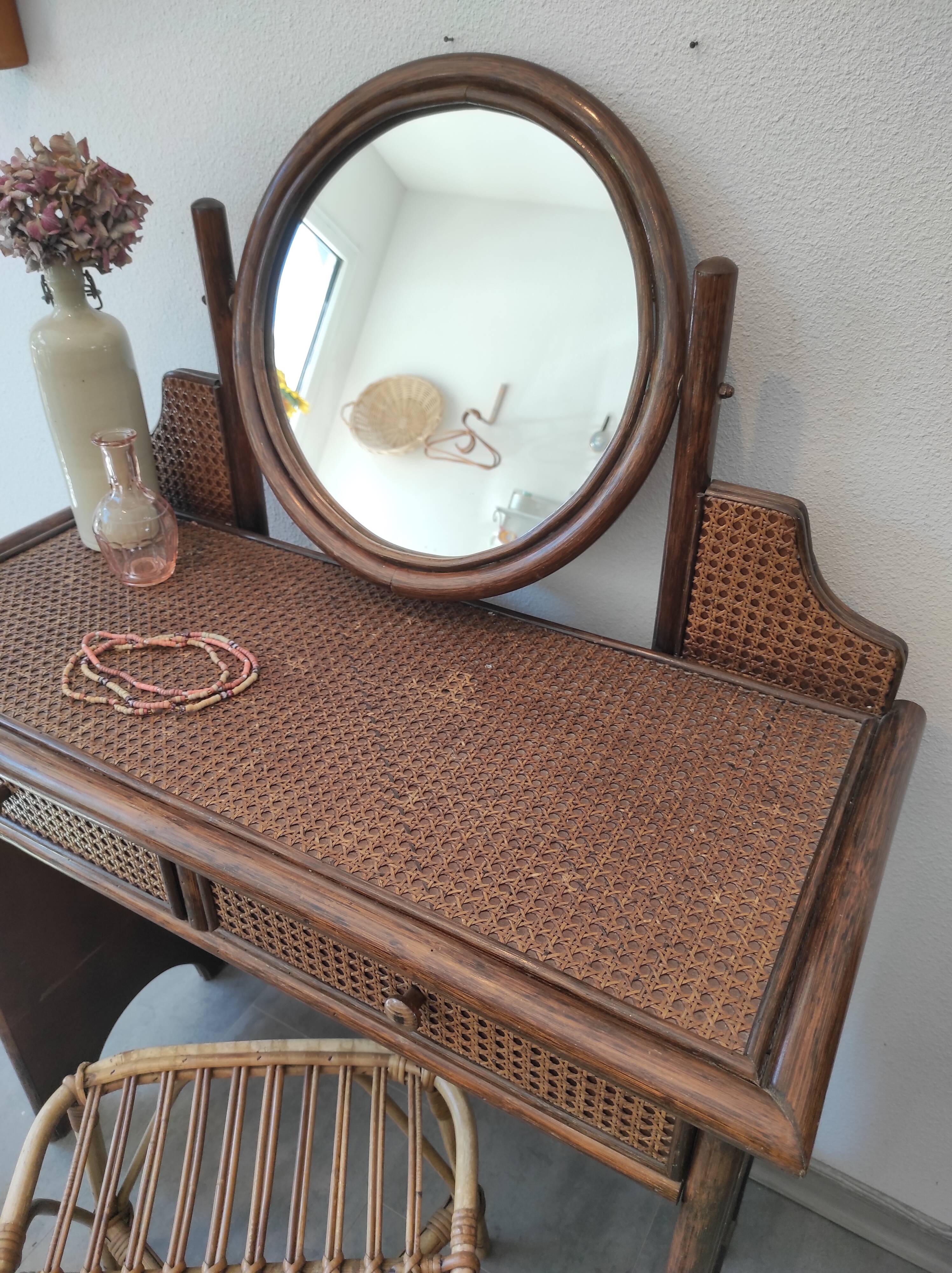 Coiffeuse rotin et cannage