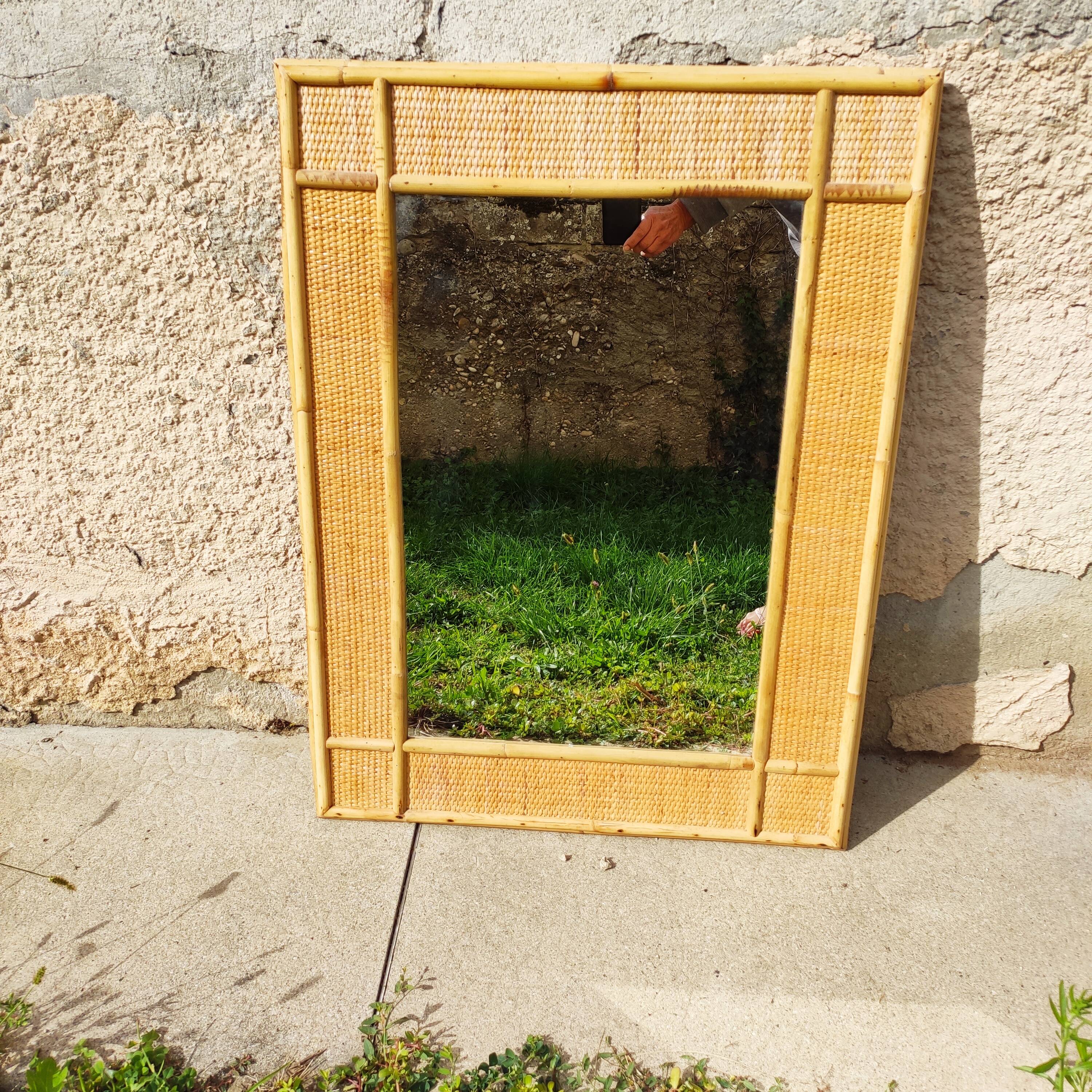 Vintage rectangular mirror in rattan, 1970.