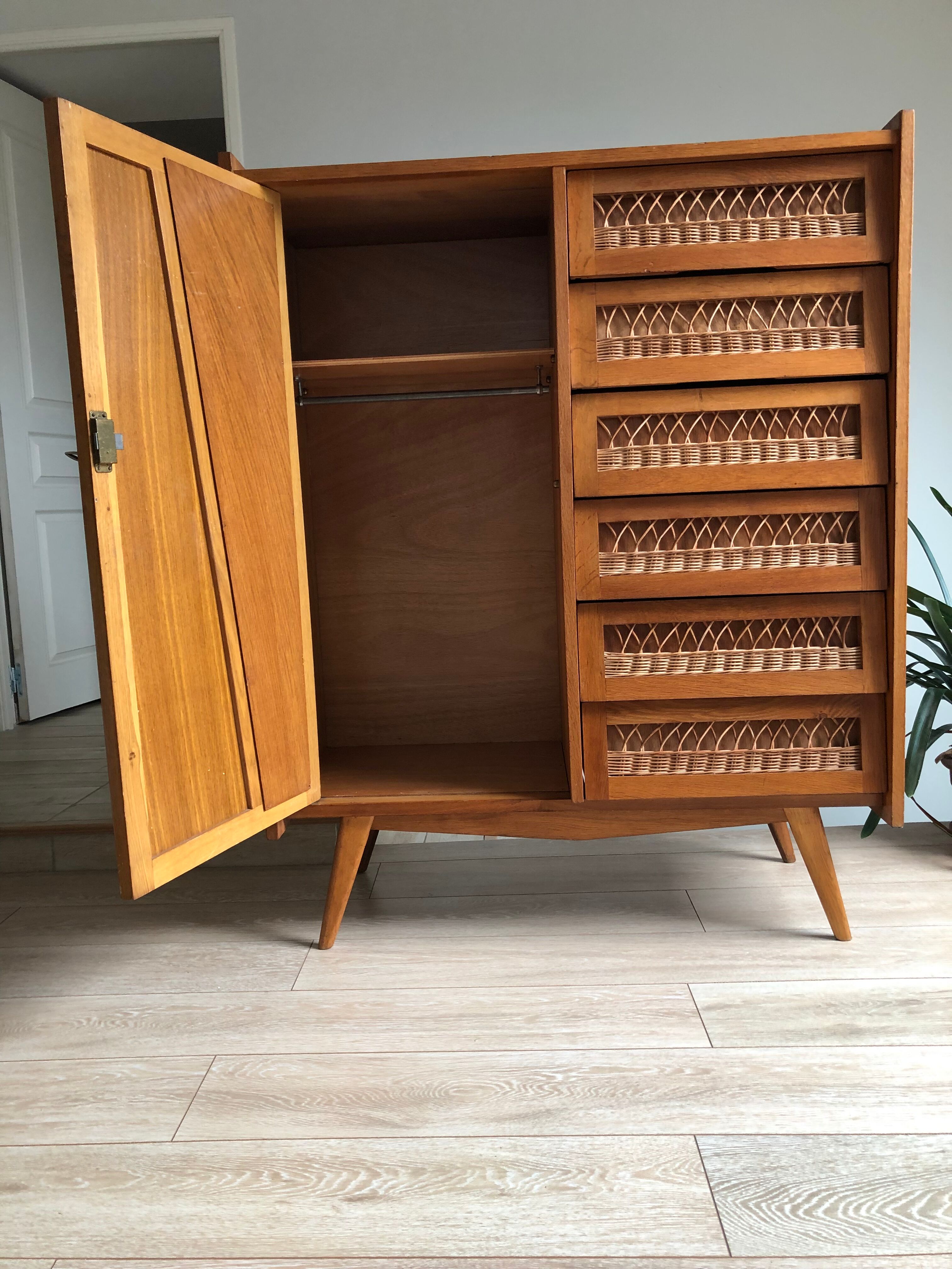 Wood and rattan chest of drawers