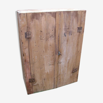 Small workshop cabinet - raw wood