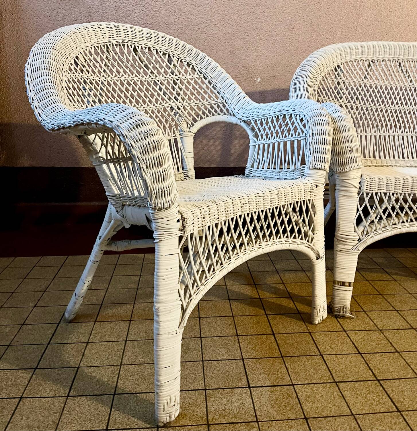 Salon de jardin en osier et rotin blanc