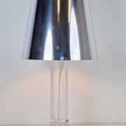 Lampe de table Space Age par Luigi Massoni pour Guzzini, années 1970