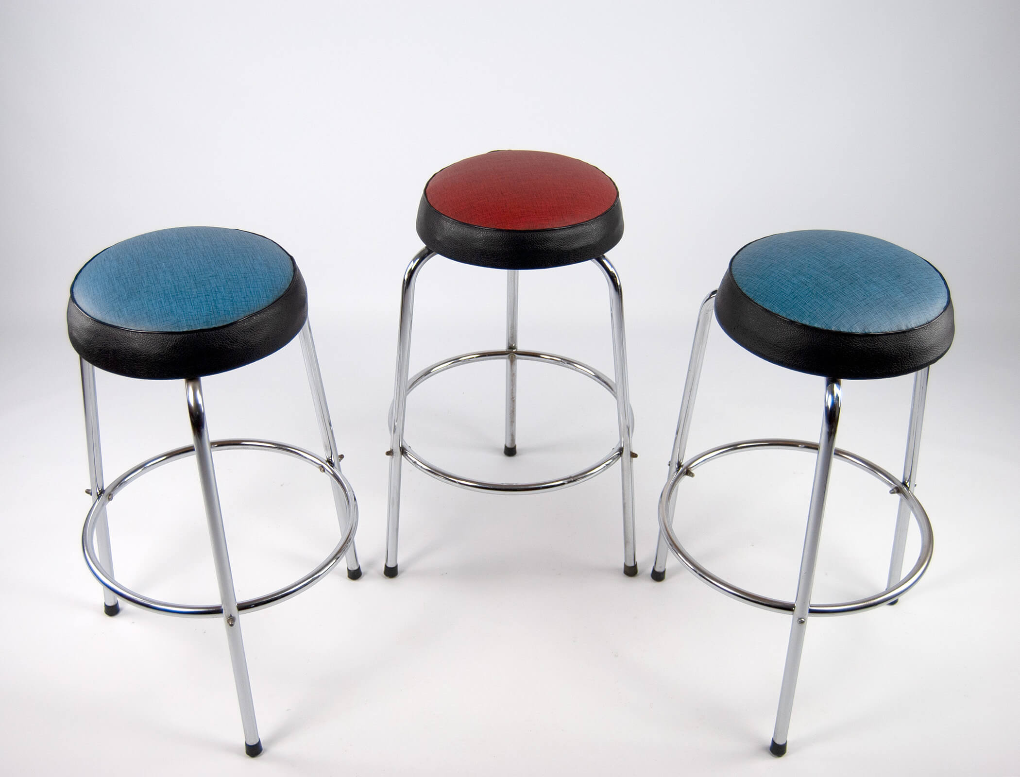 Ensemble de tabourets en acier de la fin des années 50